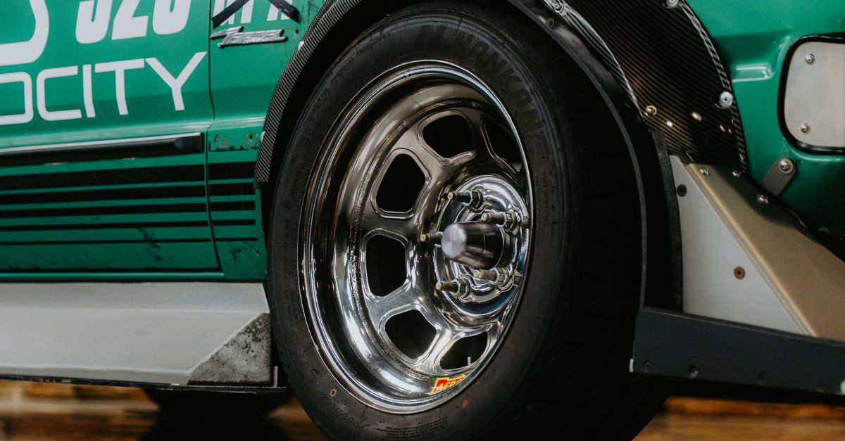 Choosing the Right Vinyl Wrap Material for Durability