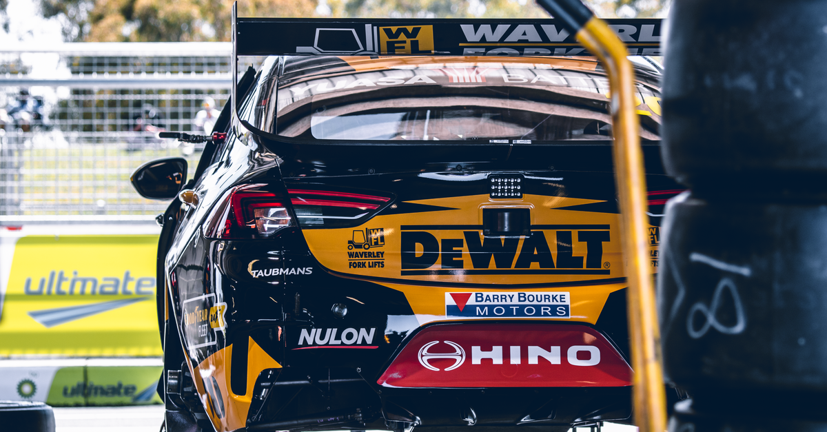 Legal Considerations for Vehicle Window Graphics in Australia
